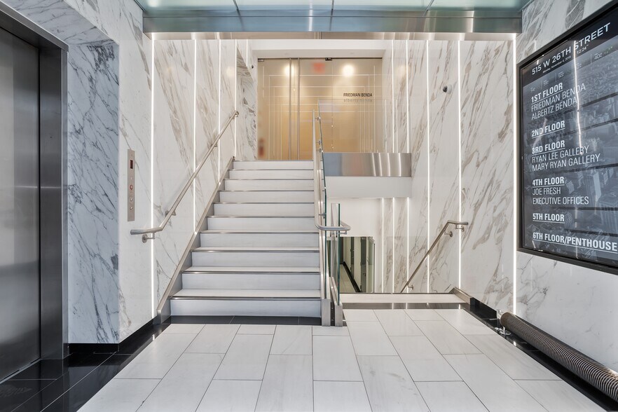 513-531 W 26th St, New York, NY à louer - Hall d’entrée - Image 2 de 4