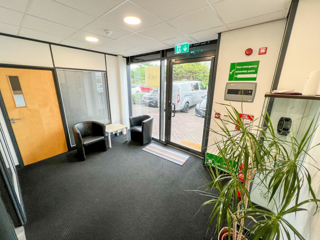 Cooil Rd, Isle Of Man for lease Interior Photo- Image 1 of 8