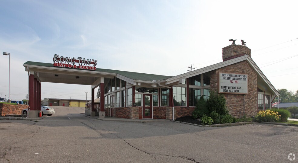 606 Ohio Pike, Cincinnati, OH à louer - Photo du bâtiment - Image 2 de 4