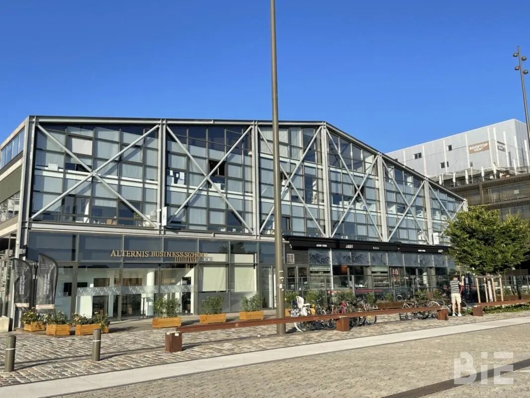 Office in Bordeaux for lease Building Photo- Image 1 of 12