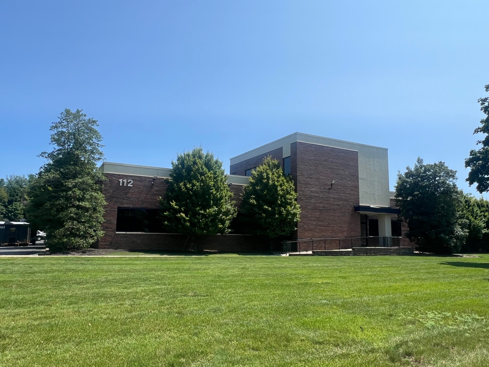 112 Bauer Dr, Oakland, NJ for lease Building Photo- Image 1 of 23
