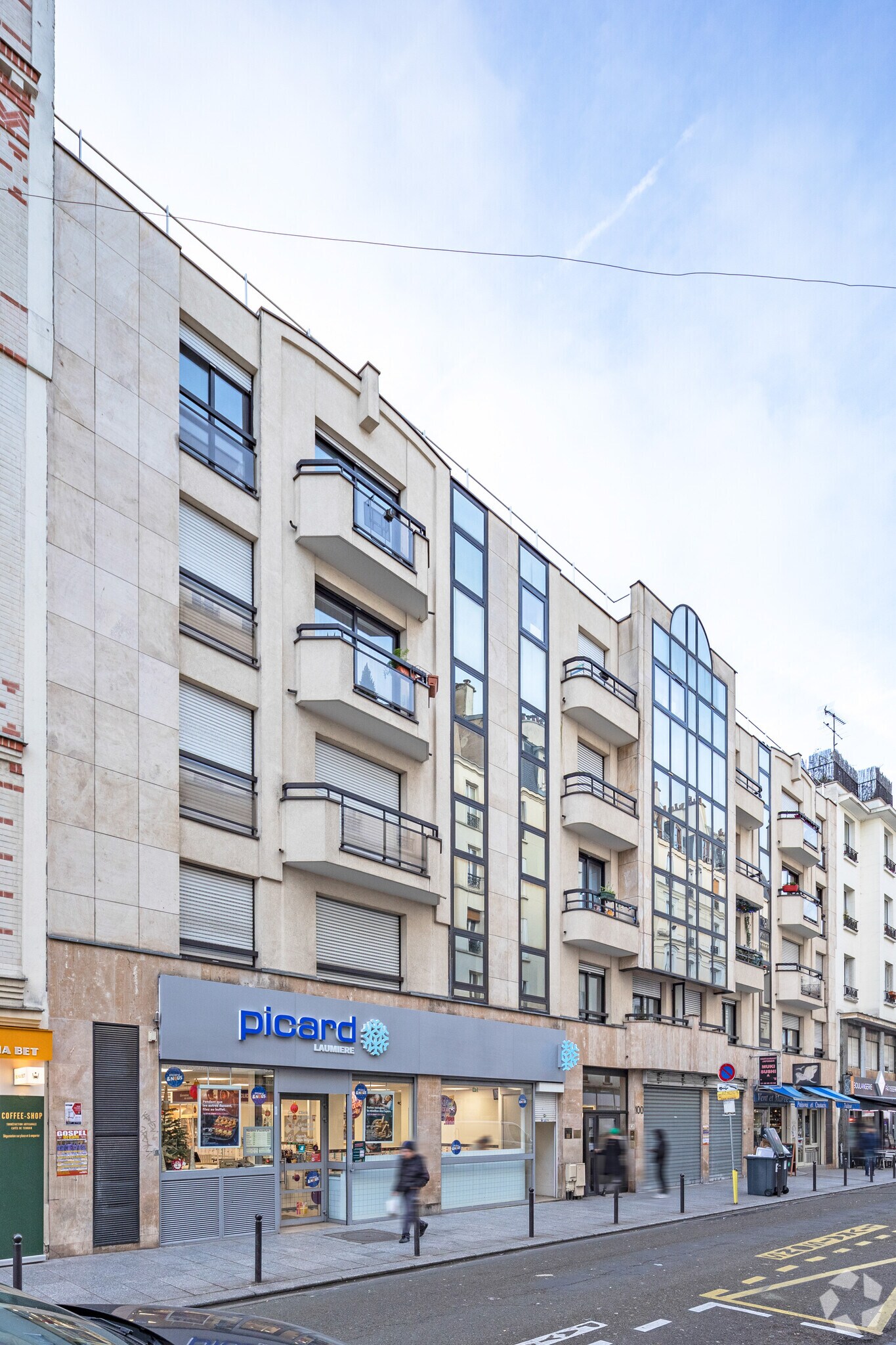 Retail in Paris for lease Primary Photo- Image 1 of 2