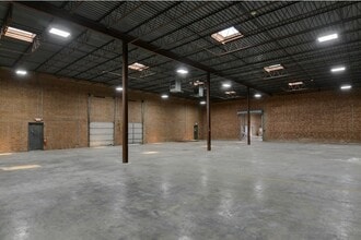 902 Norwalk St, Greensboro, NC à louer Photo intérieure- Image 1 de 1