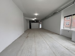 2155 W North Ave, Chicago, IL for lease Interior Photo- Image 2 of 7