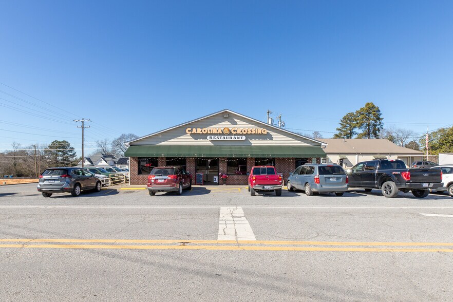 218 Main St, Grover, NC à vendre - Photo principale - Image 1 de 14