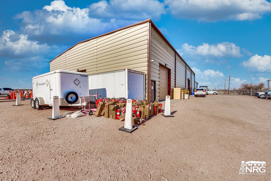10001 Lindberg Dr, Midland, TX for lease - Building Photo - Image 3 of 12