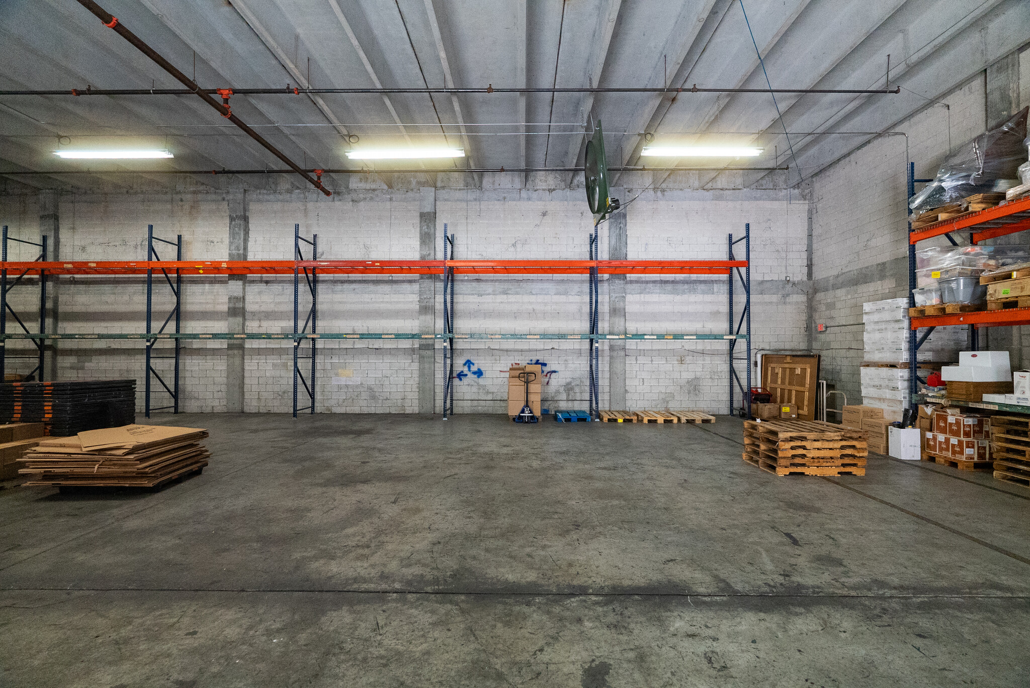 3051-3053 NW 107th Ave, Miami, FL for lease Interior Photo- Image 1 of 13