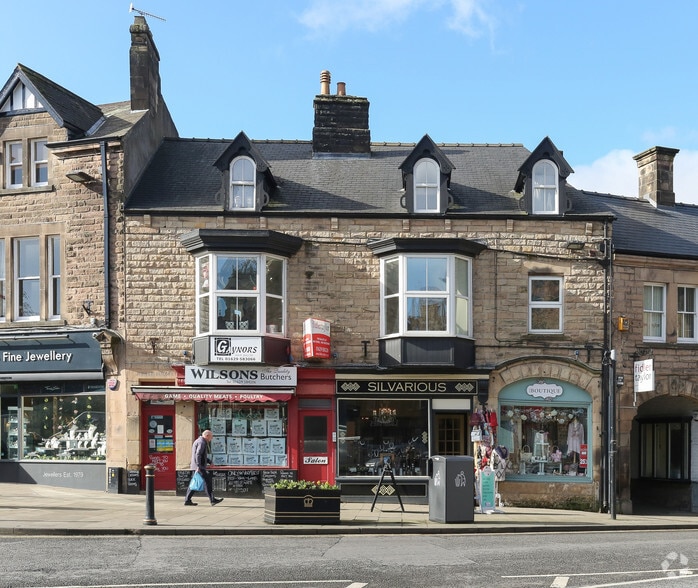 14 Crown Sq, Matlock for sale - Building Photo - Image 1 of 2