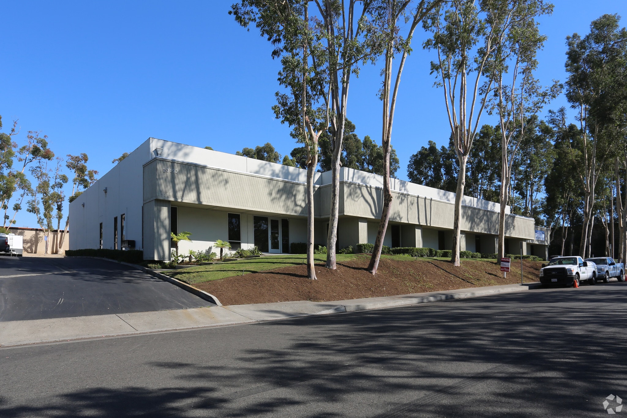 23192 Verdugo Dr, Laguna Hills, CA for lease Primary Photo- Image 1 of 9