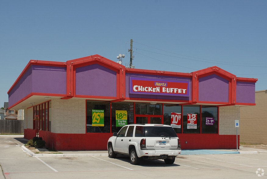 12011 Bammel North Houston Rd, Houston, TX for lease - Primary Photo - Image 1 of 4