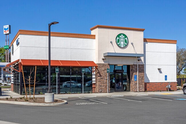 More details for 10880 N Highway 99, Stockton, CA - Retail for Sale