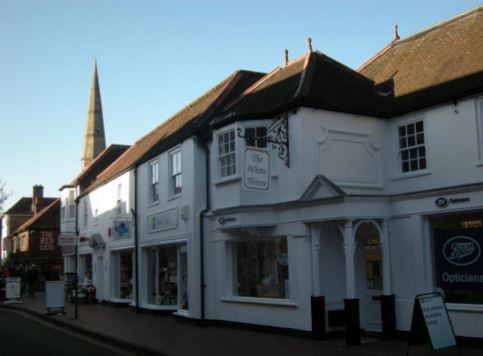 53-58 High St, Egham à louer - Photo du bâtiment - Image 2 de 2