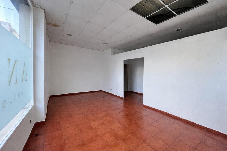 Retail in Carcaixent for sale - Interior Photo - Image 3 of 8