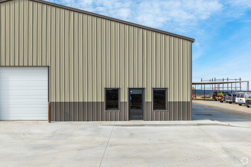 900 Blue Mound Rd E, Haslet, TX à louer - Photo du bâtiment - Image 2 de 7