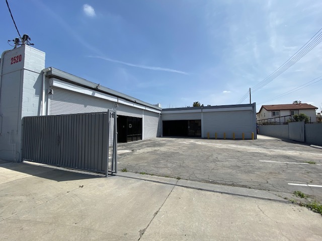 2520-2522 Tyler Ave, South El Monte, CA for lease - Primary Photo - Image 1 of 16