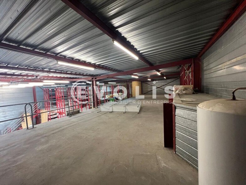 Flex in Draveil for lease - Interior Photo - Image 3 of 13