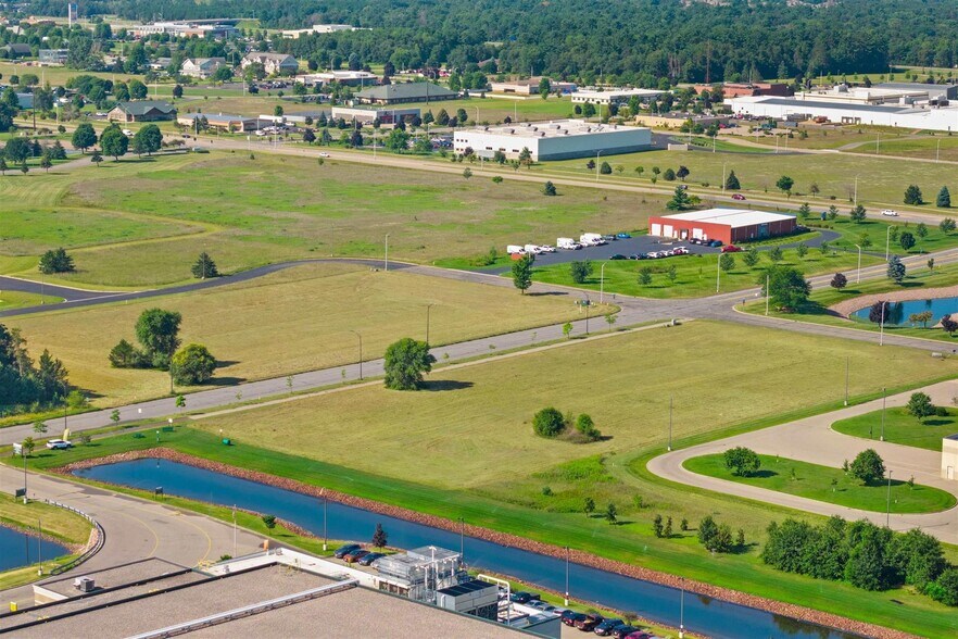 Week St, Stevens Point, WI for sale - Aerial - Image 2 of 5
