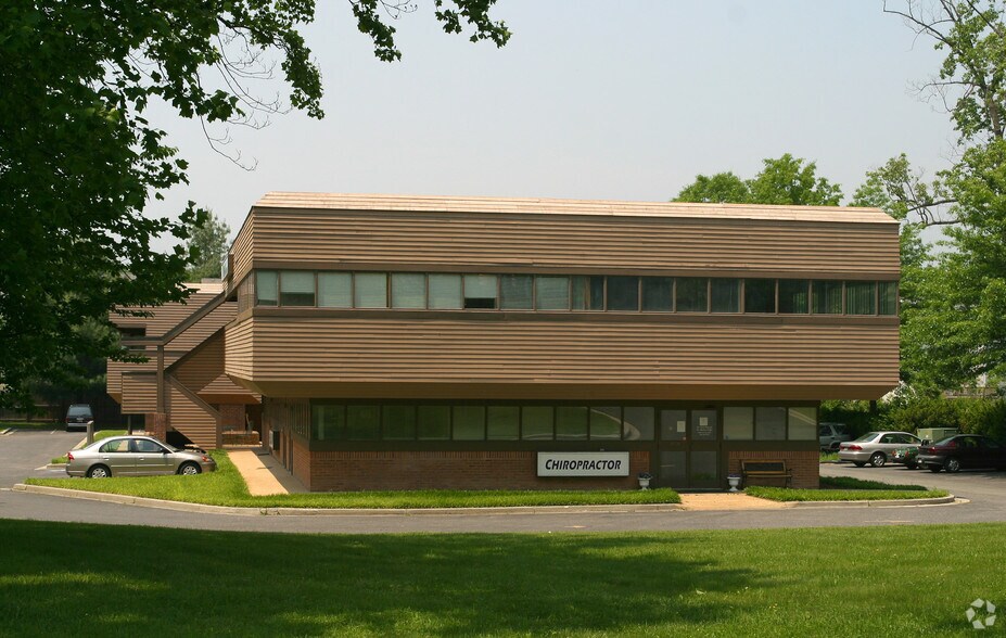 530 College Pky, Annapolis, MD à vendre - Photo du bâtiment - Image 2 de 5