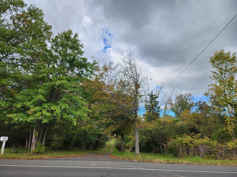 3241 State Route 27, Franklin Park, NJ à vendre - Photo du bâtiment - Image 2 de 5