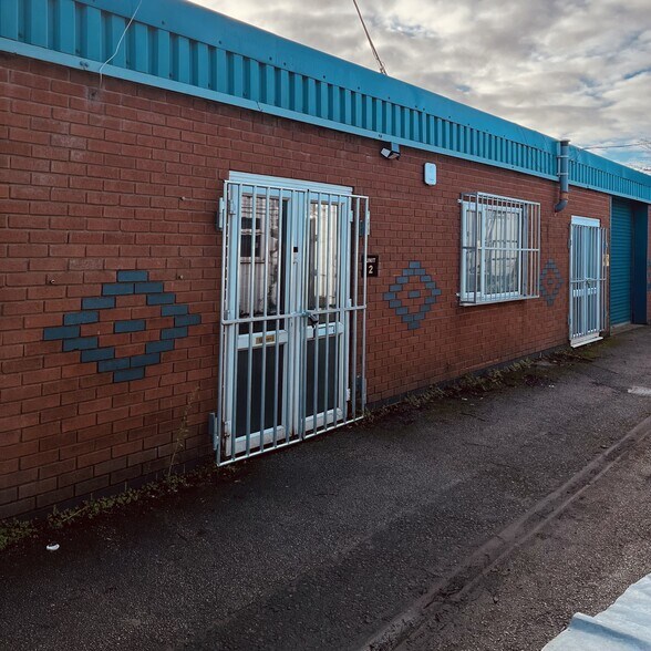 290A Stanton Rd, Burton On Trent à louer - Photo du bâtiment - Image 1 de 2