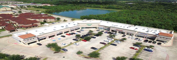 11901 Shadow Creek Pky, Pearland, TX à louer - Photo du bâtiment - Image 3 de 5