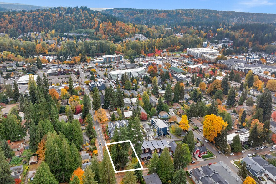 10335 NE 189th St, Bothell, WA à vendre - Photo du bâtiment - Image 2 de 10