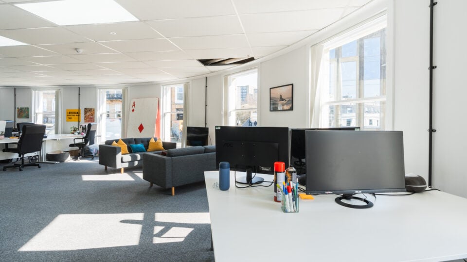 1-2 Woodside Pl, Glasgow, GLG G3 7QF - Unit 4 -  - Interior Photo - Image 1 of 9