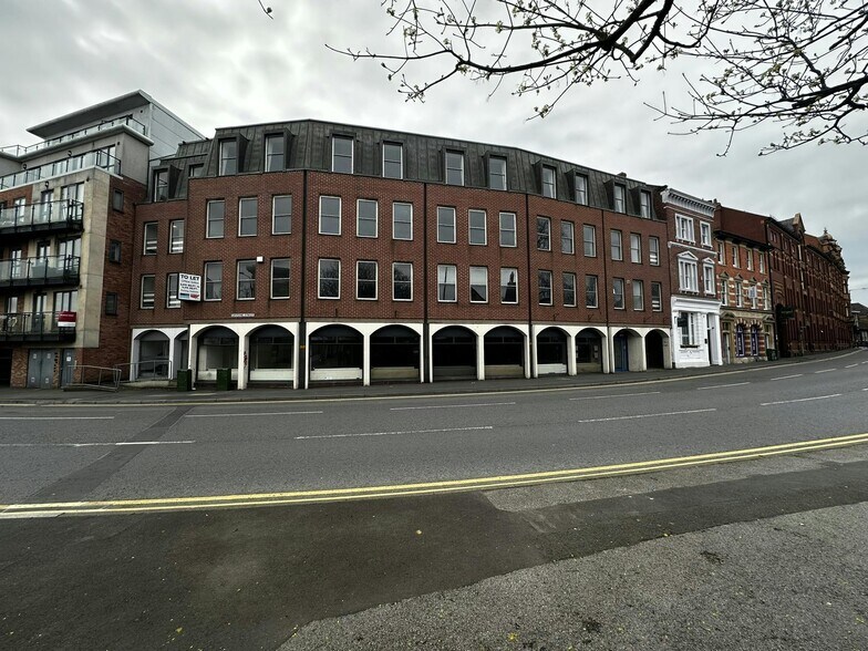 St Nicholas St, Worcester à louer - Photo du bâtiment - Image 1 de 11
