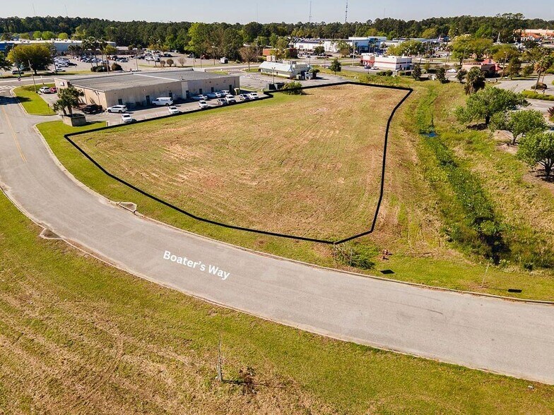 165 Boaters Way, Brunswick, GA à vendre - Photo du bâtiment - Image 1 de 8