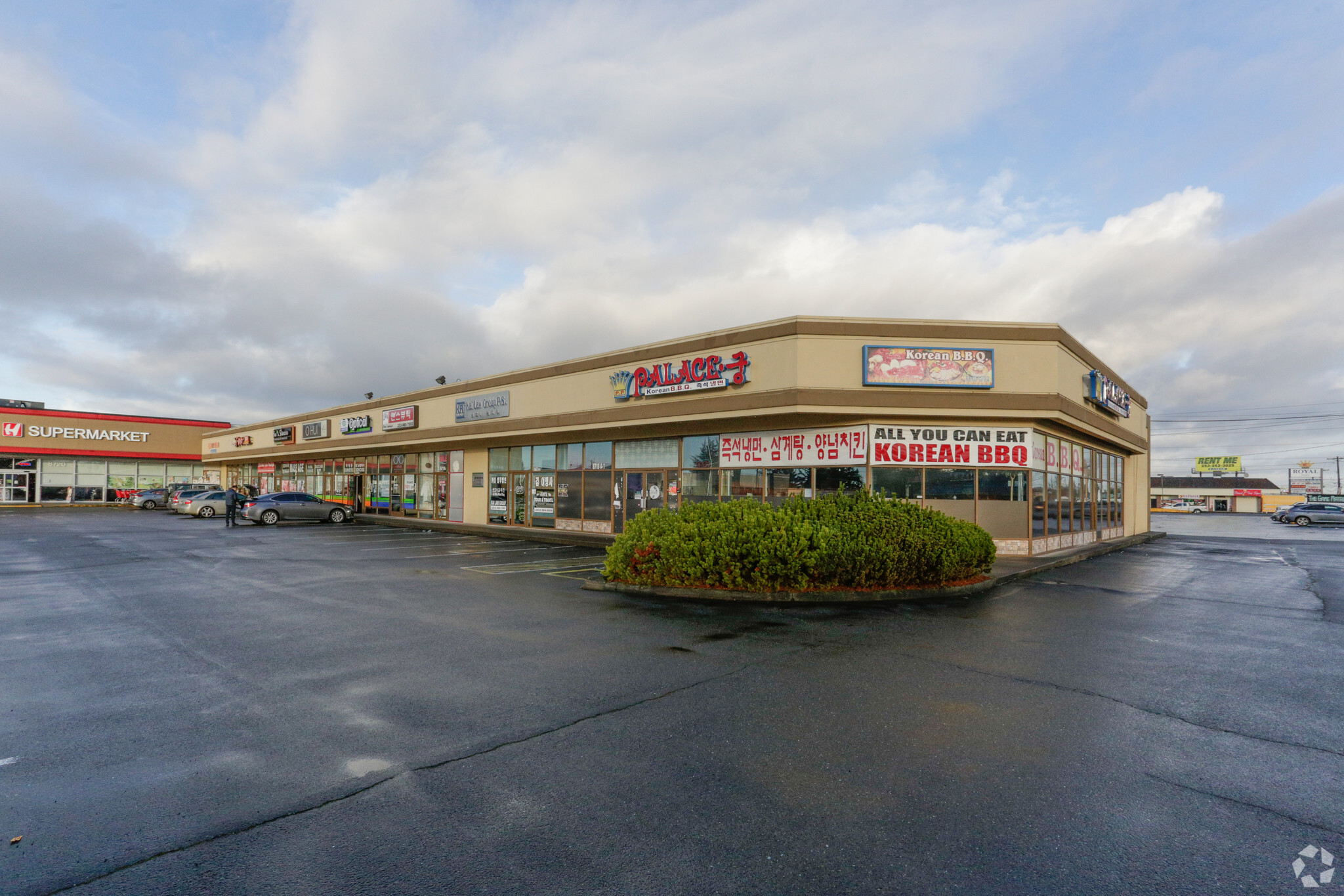 8718 S Tacoma Way, Lakewood, WA à vendre Photo principale- Image 1 de 1