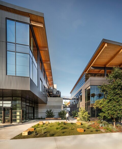 4204 Glencoe Ave, Marina del Rey, CA for lease - Building Photo - Image 3 of 14