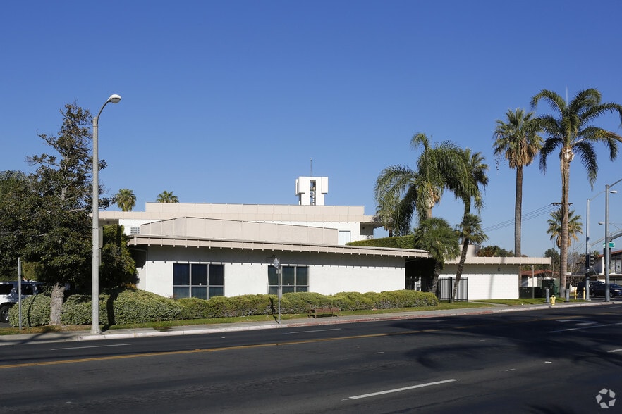5995-5997 Brockton Ave, Riverside, CA à vendre - Photo du bâtiment - Image 2 de 125