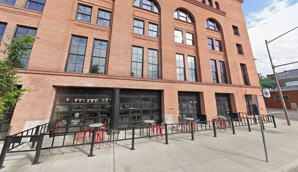 1 S Erie St, Toledo, OH à louer - Photo du bâtiment - Image 2 de 4