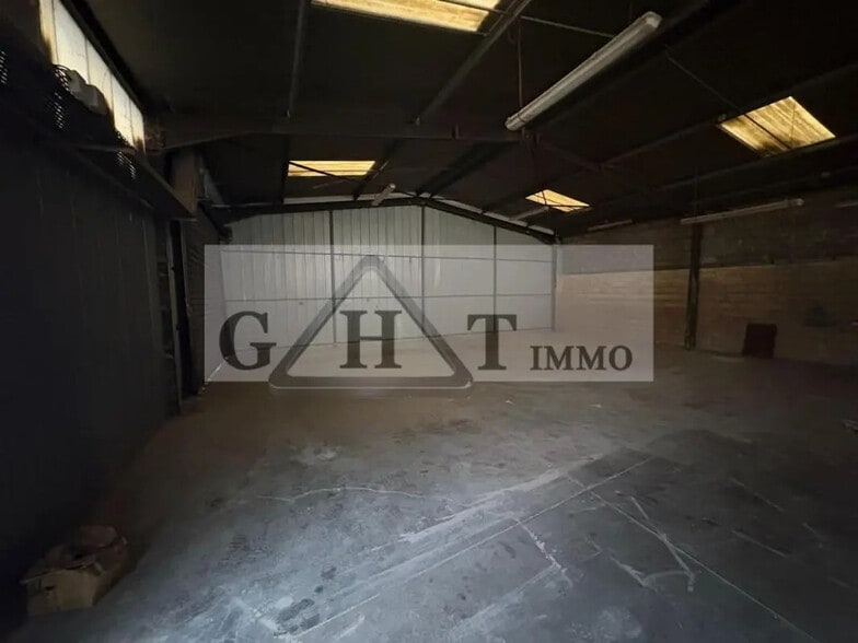 Bureau dans Dammarie-les-Lys à louer - Photo intérieure - Image 2 de 6