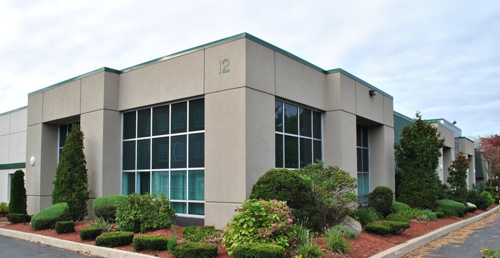 12 Cabot Rd, Woburn, MA à louer - Photo du bâtiment - Image 2 de 5