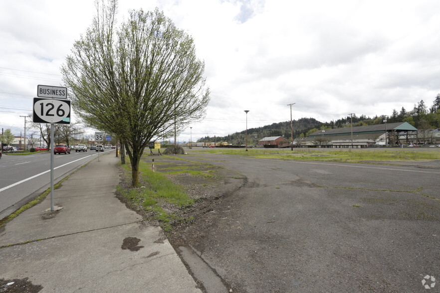 705 S A St, Springfield, OR for sale - Building Photo - Image 3 of 6