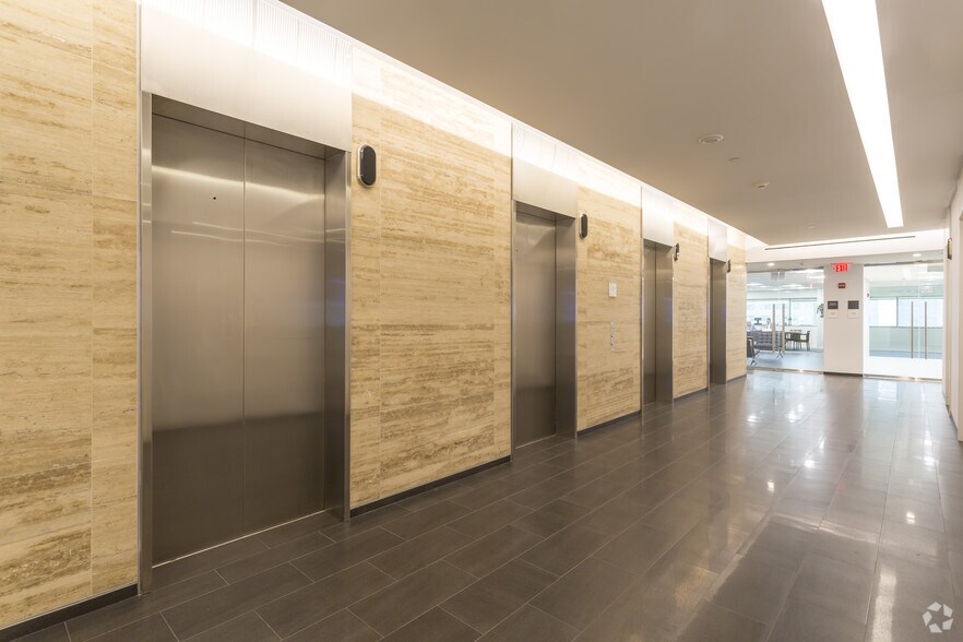 201 S Biscayne Blvd, Miami, FL à louer - Hall d’entrée - Image 3 de 35