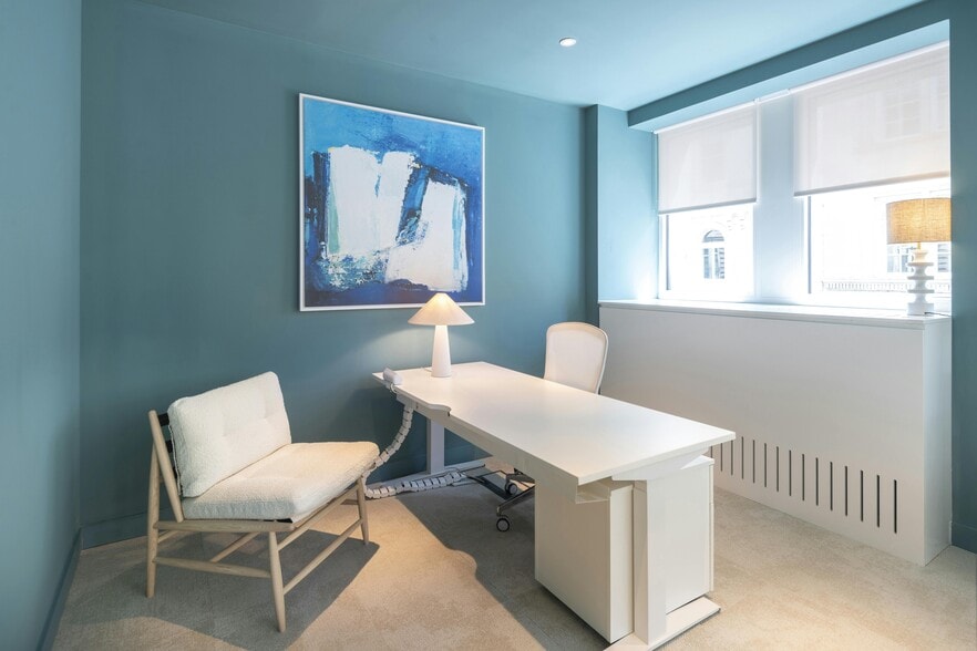 1 Eagle Pl, London for lease - Interior Photo - Image 3 of 21