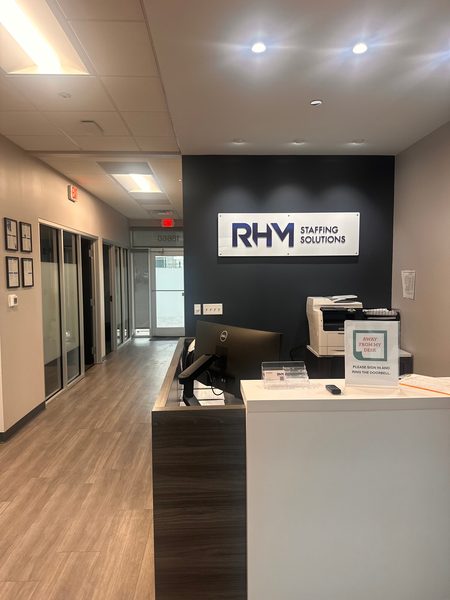 18660 Graphics Dr, Tinley Park, IL for lease Interior Photo- Image 1 of 3