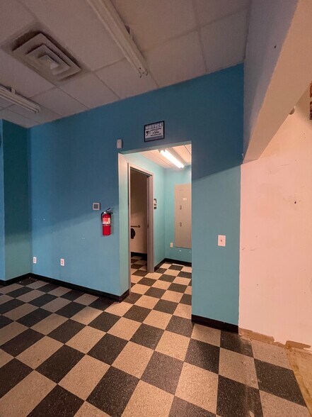 800-820 Mckeesport Rd, Elizabeth, PA à louer - Photo du bâtiment - Image 3 de 12