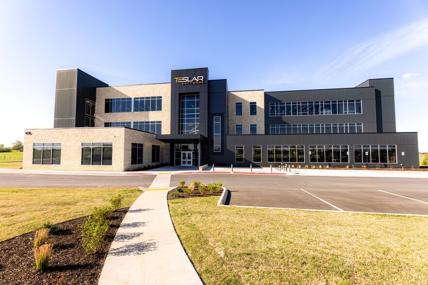 5671 Apple Rd, Springdale, AR à louer - Photo du bâtiment - Image 2 de 8