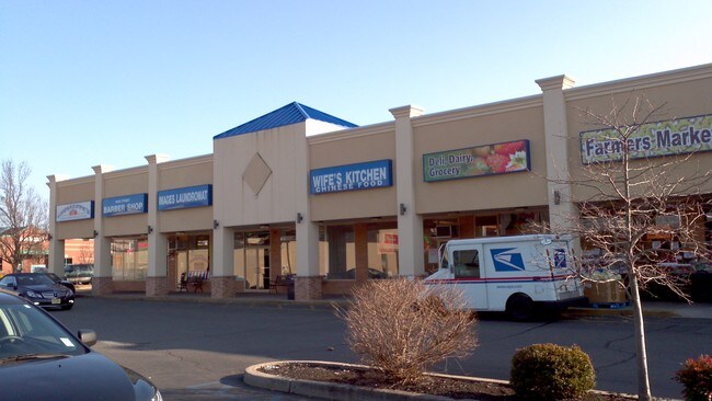 Plus de détails pour 2541-2581 County Rd 516, Old Bridge, NJ - Commerce de détail à louer
