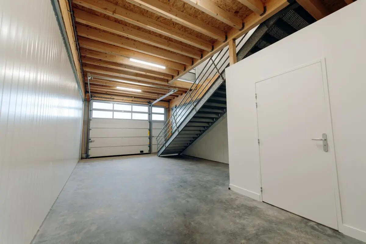 Flex in Nancy for lease Interior Photo- Image 1 of 19