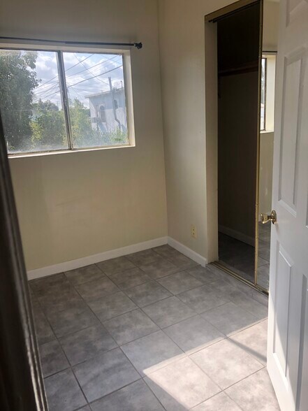 6417 1/2 Benson, Huntington Park, CA à vendre - Photo du bâtiment - Image 2 de 4