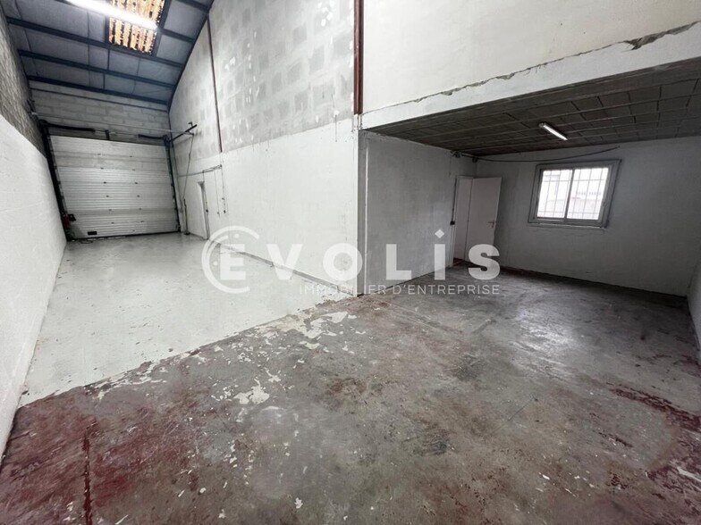 Flex dans Lisses à louer - Photo du bâtiment - Image 3 de 15