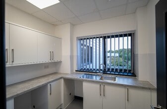 Sarus Ct, Runcorn for lease Interior Photo- Image 1 of 8