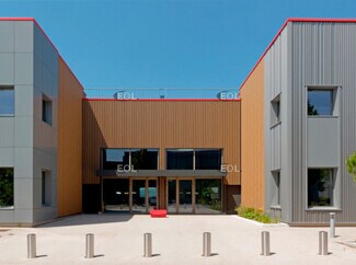 More details for Multiple Space Uses for Lease