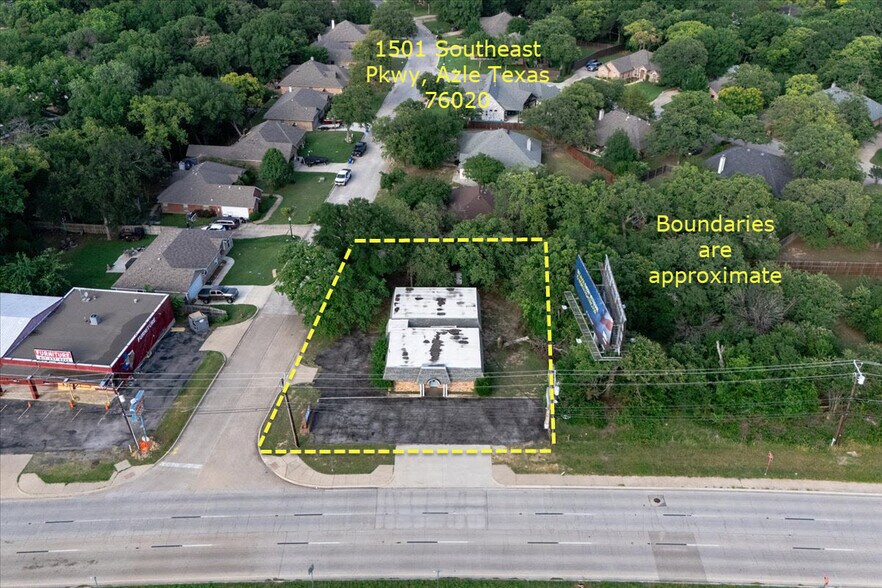 1501 Southeast Pky, Azle, TX à vendre - Aérien - Image 3 de 5
