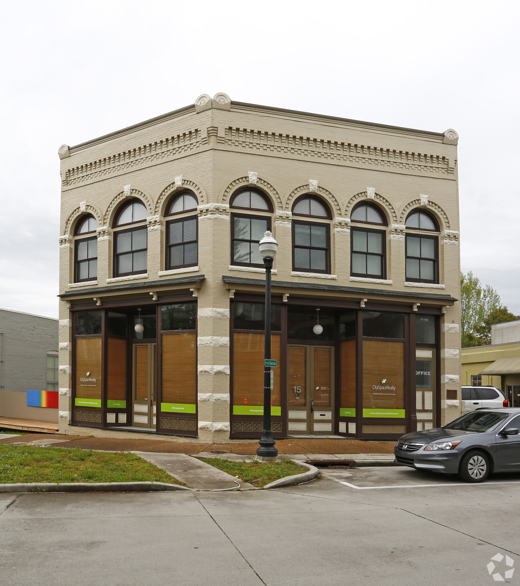 15 Emory Pl, Knoxville, TN à vendre Photo principale- Image 1 de 5