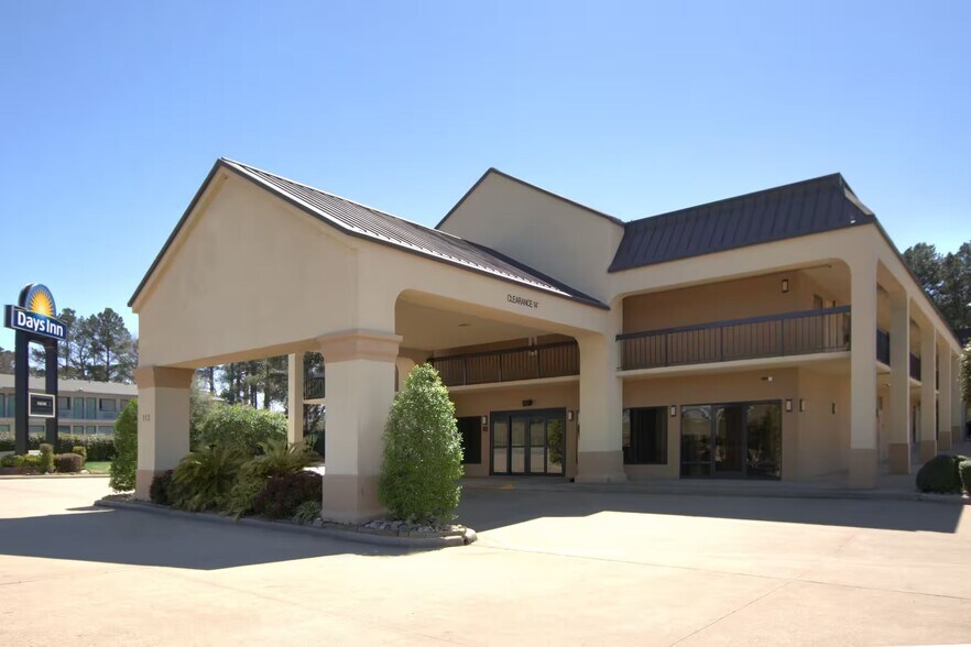 112 S Access Rd, Longview, TX à vendre - Photo du bâtiment - Image 3 de 12